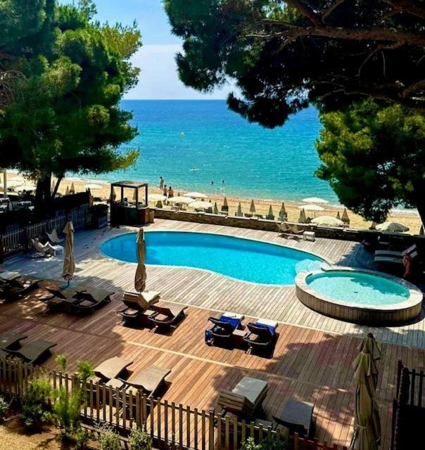 La Pinede Plage La Croix-Valmer Εξωτερικό φωτογραφία