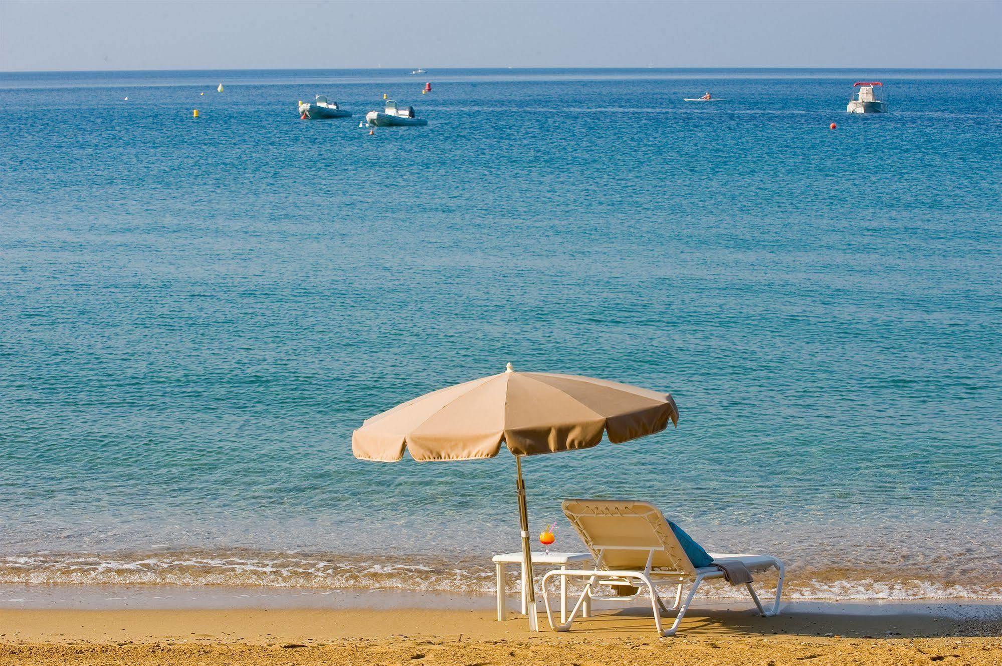 La Pinede Plage La Croix-Valmer Εξωτερικό φωτογραφία